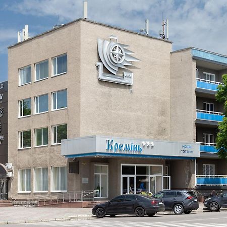 Kremin Hotel Kremenciuk Exterior foto